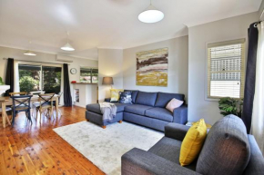 Queen Street Cottage, Berry